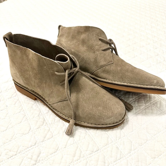 Ladies Hush puppies suede booties size 12M - Picture 1 of 8